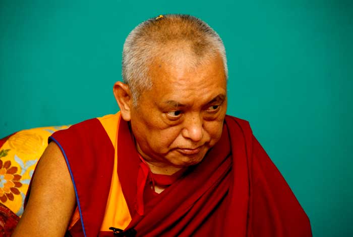 རྙིང་མའི་རིག་འཛིན་ཀུན་བཟང་ཡེ་ཤེས་མཆོག་གི་ཡང་སྲིད་ལའུ་རྡོ་སྐྱབས་རྗེ་བླ་མ་ཐུབ་བསྟན་བཟོད་པ་རིན་པོ་ཆེ་མཆོག་གི་ལོ་རྒྱུས། Lama Thubten Zopa Rinpoche